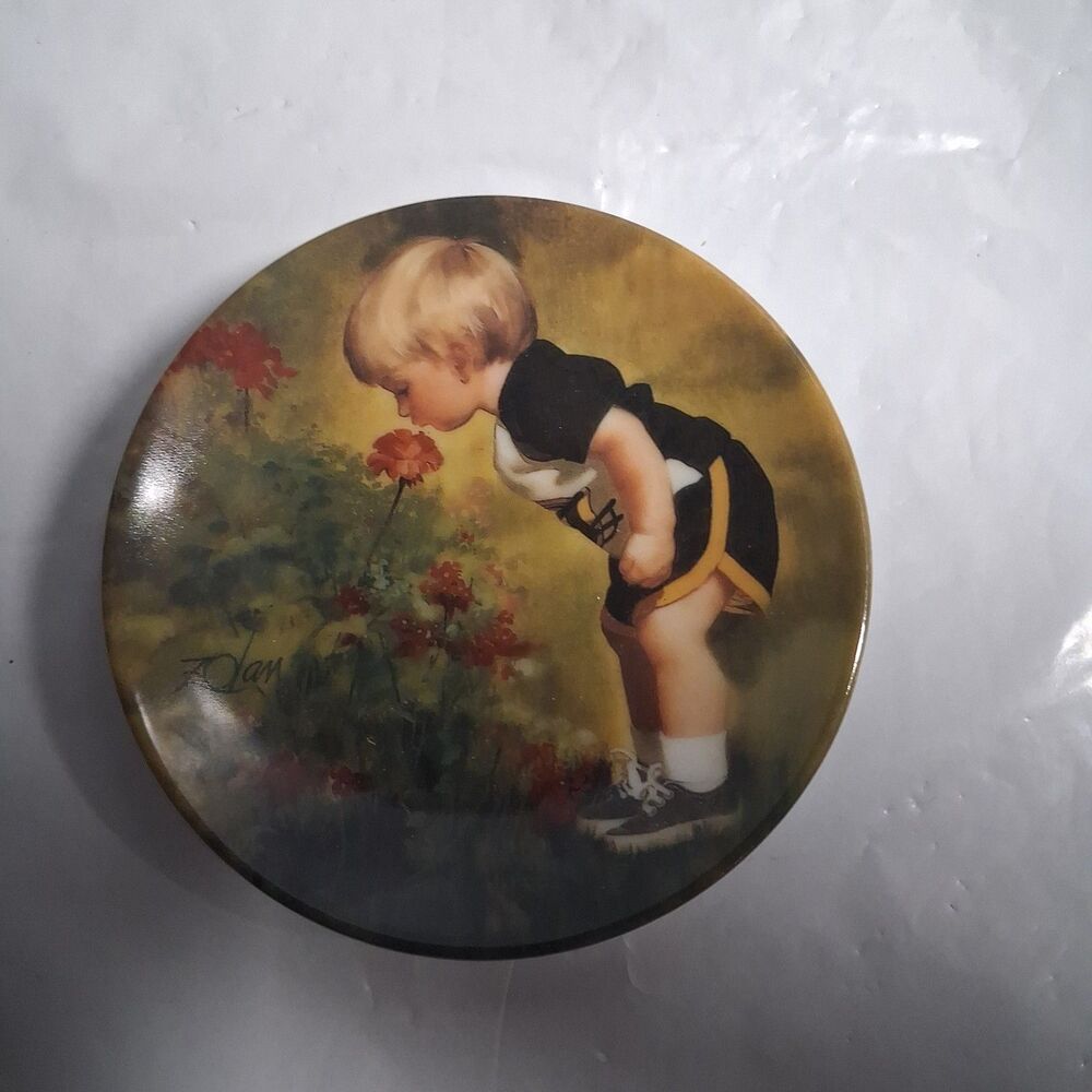 Donald Zolan Grandma's Garden Miniature Plate w/ Box & COA 1989 Pemberton